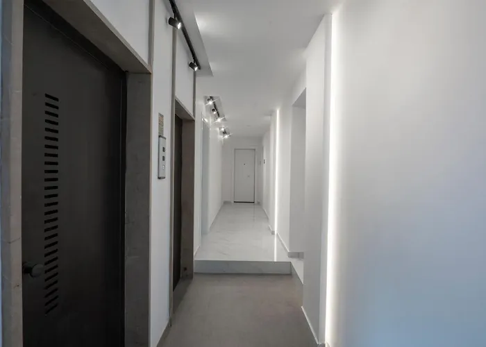 Ιωκα Suites / The Urbitality Project